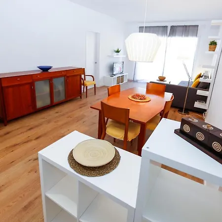 Queens 2 Apartment